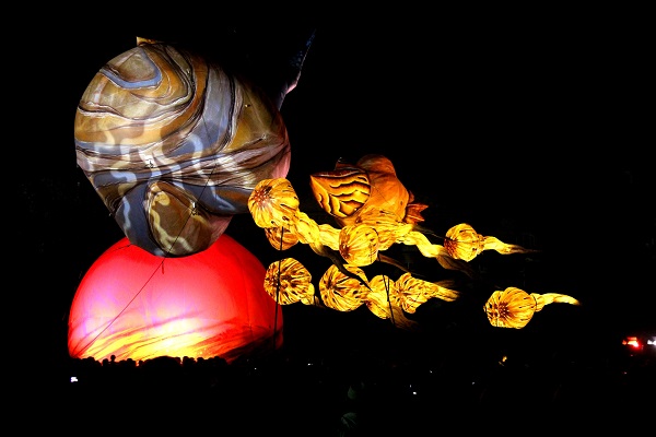 Plasticiens Volants 2 ficha